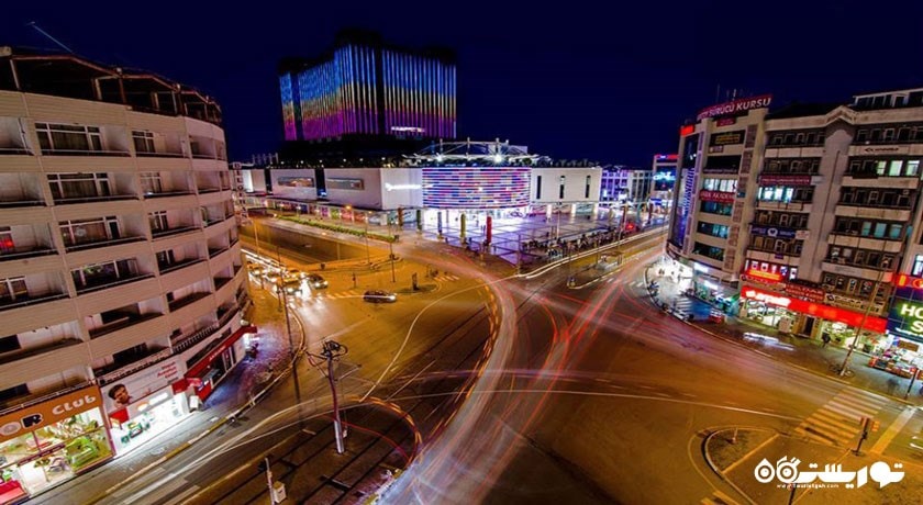 نمای شب هتل بیل گهان